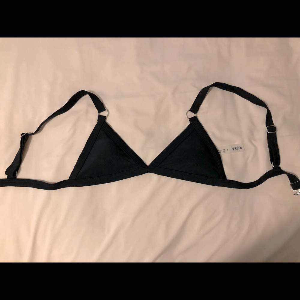 Black Triangle Bikini Top With Ring Detail - Small